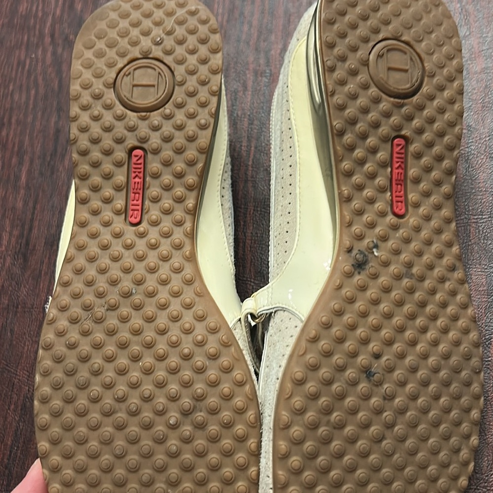 Beige Cole Haan ballet flats - Picture 6 of 6